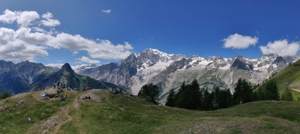 Solo Hiking - Tour Du Mont Blanc